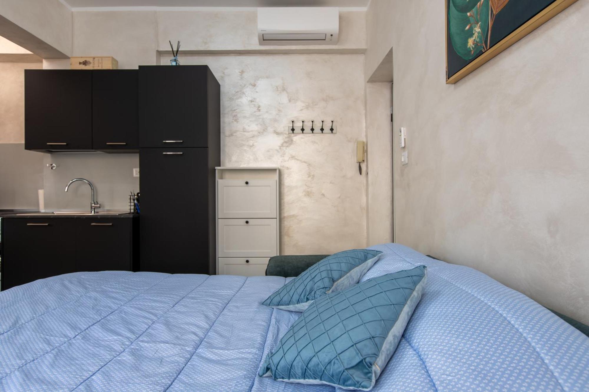 La Dolce Vite Apartment อัลบา ภายนอก รูปภาพ